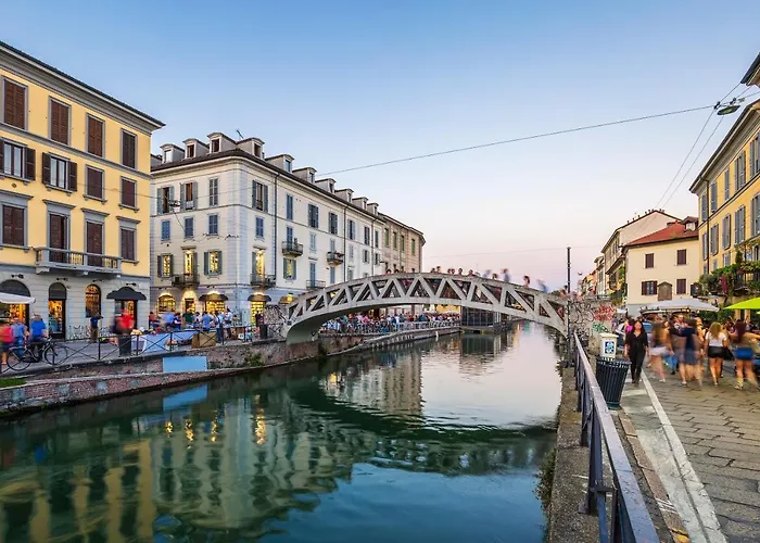 Pretty House Navigli-Duomo Netflix & Design